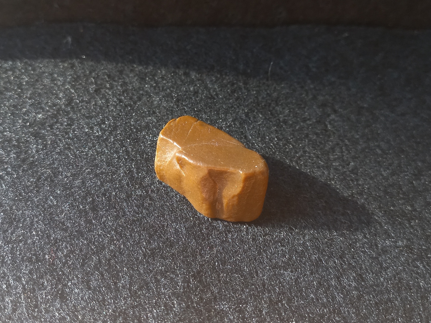 rock that looks like toffi